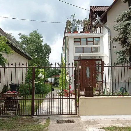 Toserdo Lakitelek